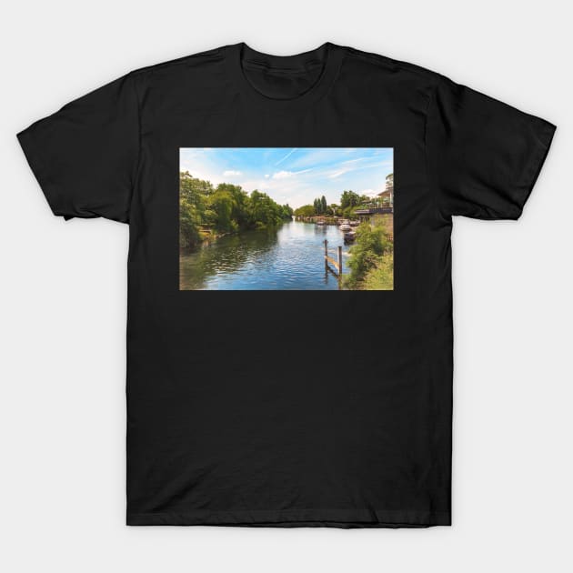 Thames View At Boulters Lock T-Shirt by IanWL